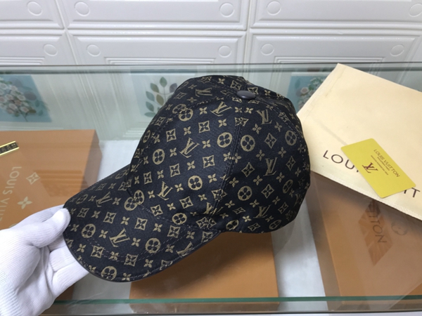 ブランド帽子正面デザイン